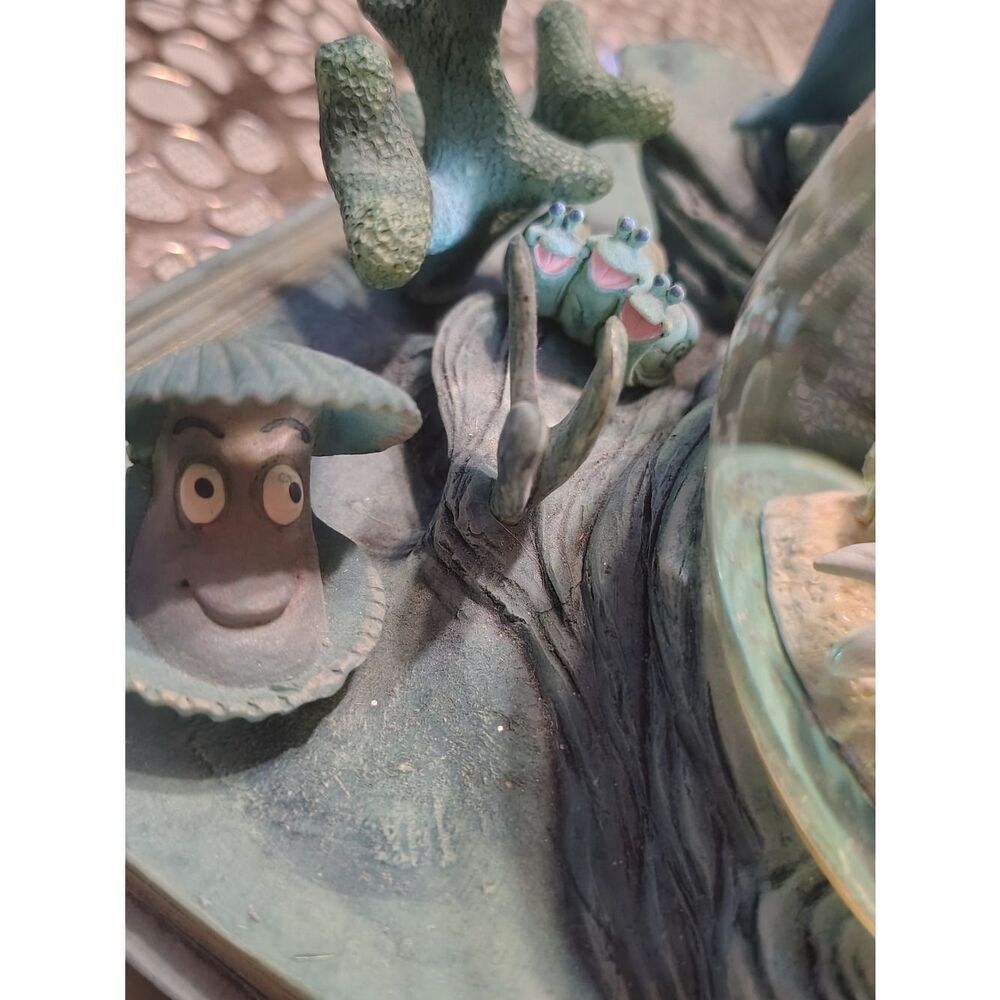 The Little Mermaid Snow Globe Figurine *READ - Picture 5 of 7